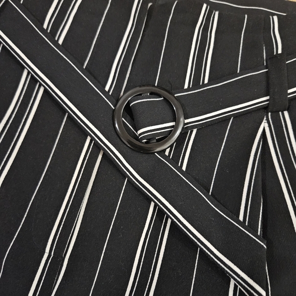New Look black stripe tapered trousers - Picture 5 of 7